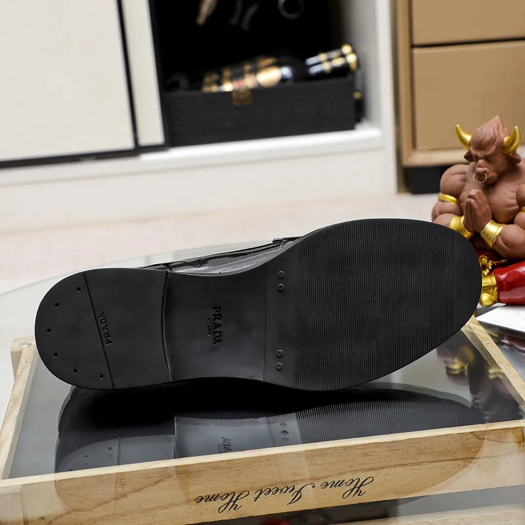 Men's shoes 💰620 💰💰🎩🎩【Prada】Counter 1:1⬆️original reproduction, absolute quality🆗original outsole, high-quality imported rubber, wear-resistant and non-slip, never degummed, upper material: imported first-layer cowhide➕anti-slip foam outsole, official website material, inner material: water-dyed leather lining, 3 colors available! Code number 38-44 (45. Can be customized)